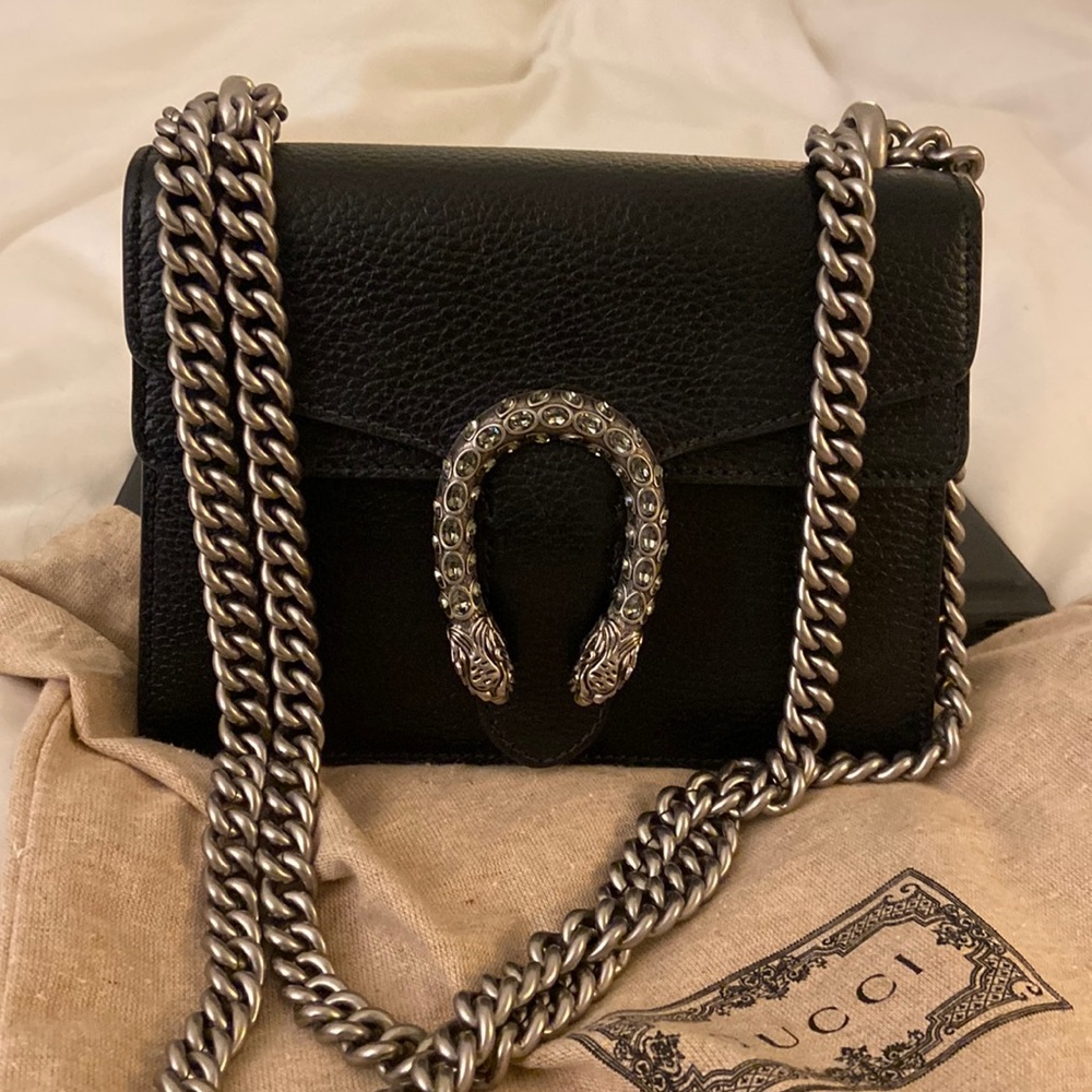Gorgeous gucci Dionysus black purse size mini. Worn a couple times only.